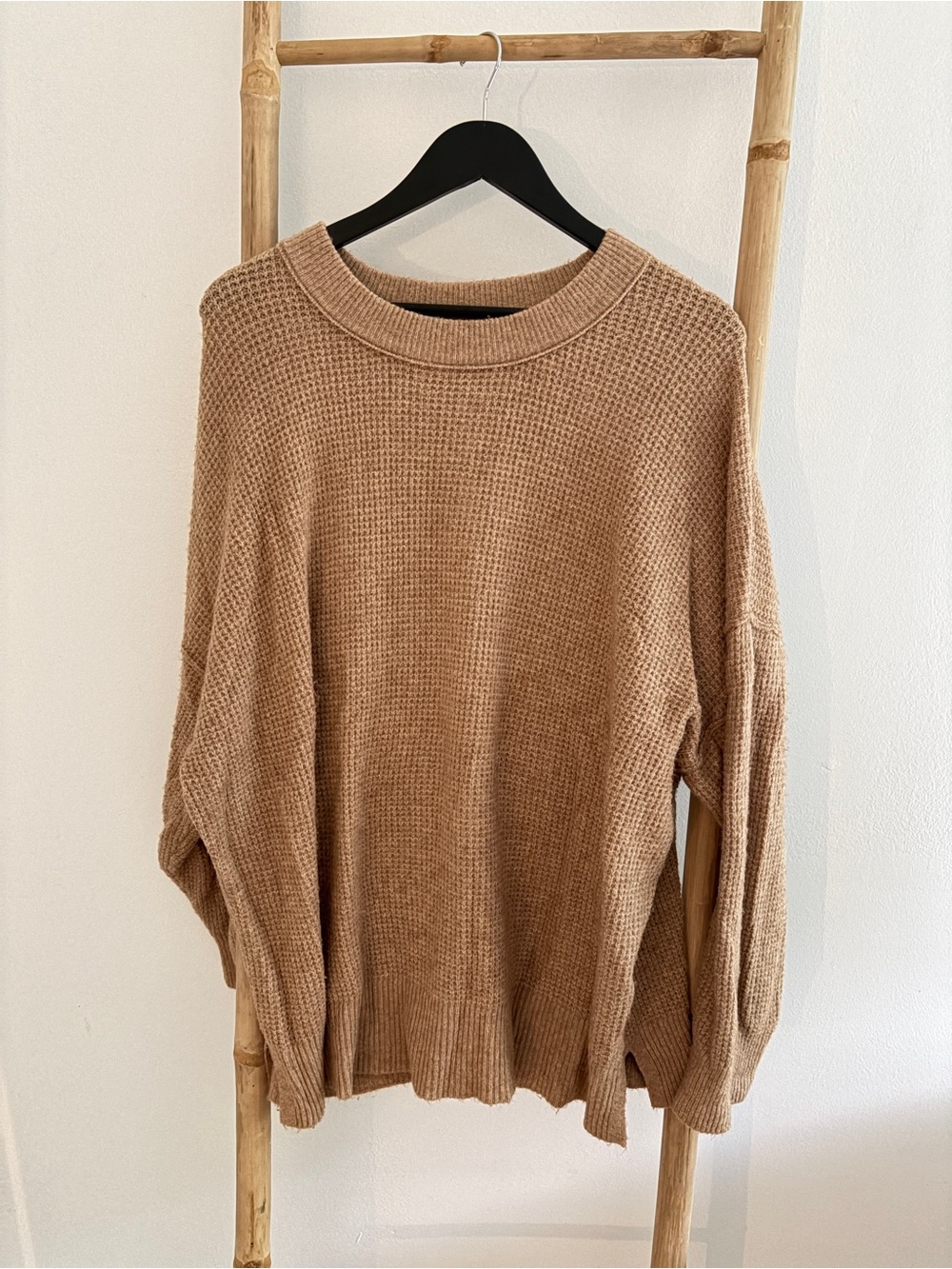 Aerie women’s oversized Knit Sweater